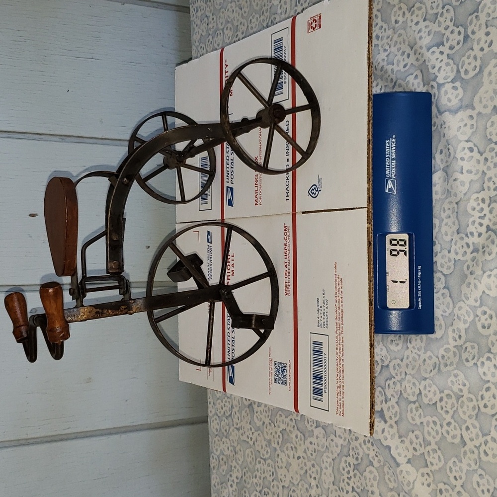 Vintage Metal Tricycle Toy Metal Bicycle Vintage Toy Bicycle Decor - Picture 14 of 15